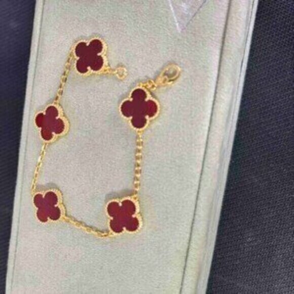 Carnelian Alhambra Bracelet - Van Cleef & Arpels, 18k Gold - Picture 3 of 4